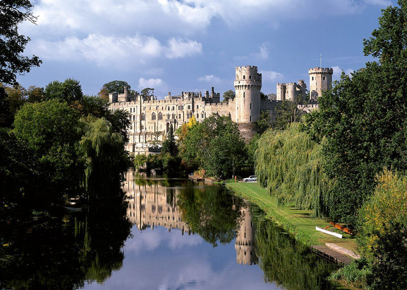 25個(gè)世界上最迷人的城堡--置頂表情