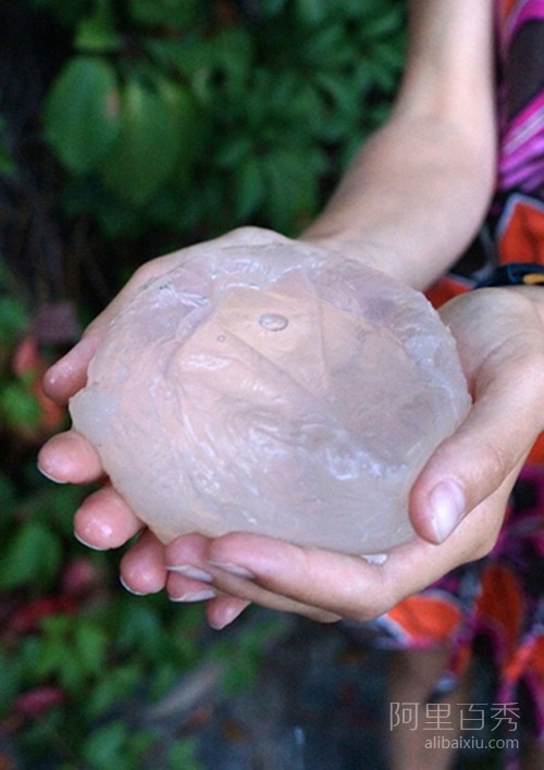 你敢吃嗎?可以吃的水瓶,環保又方便--置頂表情